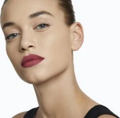 Yves Saint Laurent - Thin Frosting Lipstick With Leather Effect Rouge Pur Couture The Slim 2.2g 16 Rosewood Oddity -Beste Lip Winkel 1200x1173
