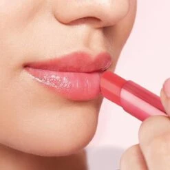 Golden Rose Glow Kiss Tinted Lip Balm PEACH SHAKE NO: 04 Met Hyaluronzuur, Vitamine E En SPF15 9 Golden Rose Glow Kiss Tinted Lip Balm PEACH SHAKE NO: 04 Met Hyaluronzuur, Vitamine E En SPF15 -Beste Lip Winkel 1200x1200 210