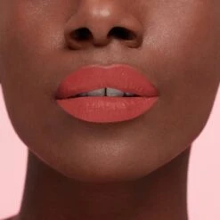 L’Oréal Paris Les Macarons Langhoudende Matte Lipstick - 834 Infinite Spice - Nude - 6,7 Ml -Beste Lip Winkel 1200x1200 217