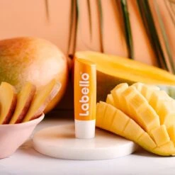 Labello Lippenbalsem Lipcare – Mango Shine 9 Labello Lippenbalsem Lipcare – Mango Shine -Beste Lip Winkel 1200x1200 758
