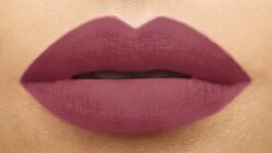 Yves Saint Laurent - Thin Frosting Lipstick With Leather Effect Rouge Pur Couture The Slim 2.2g 16 Rosewood Oddity -Beste Lip Winkel 1200x674 4