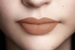 L’Oréal Paris Les Chocolate Ultra Matte Liquid Lippenstift - 844 Sweet Tooth -Beste Lip Winkel 1200x800 3