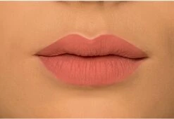 NYX Professional Makeup Soft Matte Lip Cream - Zurich SMLC14 - Lippenstift -Beste Lip Winkel 1200x825
