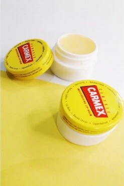 Carmex Lipbalm Classic Pot 7.5 Gr 9 Carmex Lipbalm Classic Pot 7.5 Gr -Beste Lip Winkel 800x1200 4