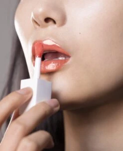 L’Oréal Paris Spa Lip Olie - 01 Jelly Peach -Beste Lip Winkel 975x1200 1