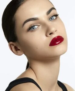 Yves Saint Laurent Rouge Volupté Shine Oil-In-Stick Lipstick 4 Gr. -Beste Lip Winkel 992x1200 2